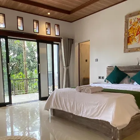 Umah Saren Homestay Undisan Exterior photo